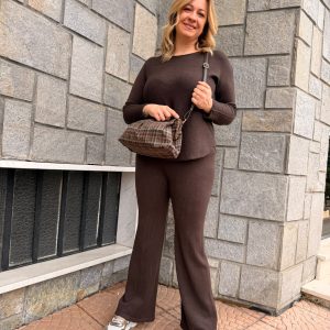 Completo in maglina marrone